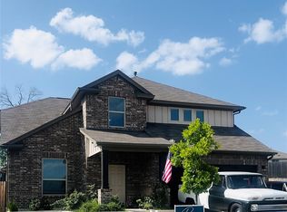 121 Cloyce Ct, Leander, TX 78641