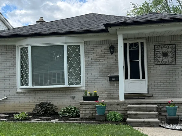 149 Elmsford Ave, Clawson, MI 48017