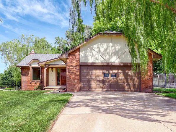 708 Wendy Kay Ln, Mulvane, KS 67110