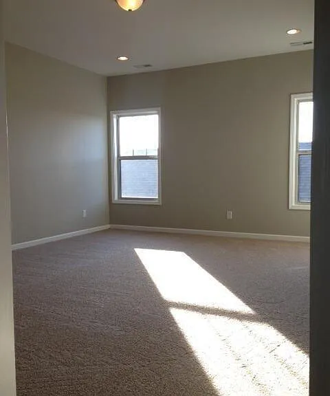 3305 Sweet Clover Ln — Photo 35