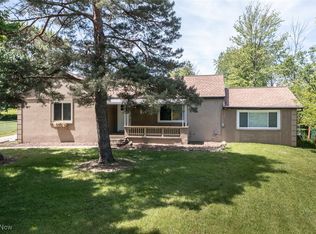 7730 Hoertz Rd, Parma, OH 44134