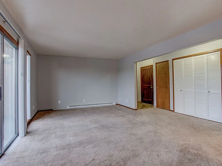 French Chateau Apartments — Photo 24