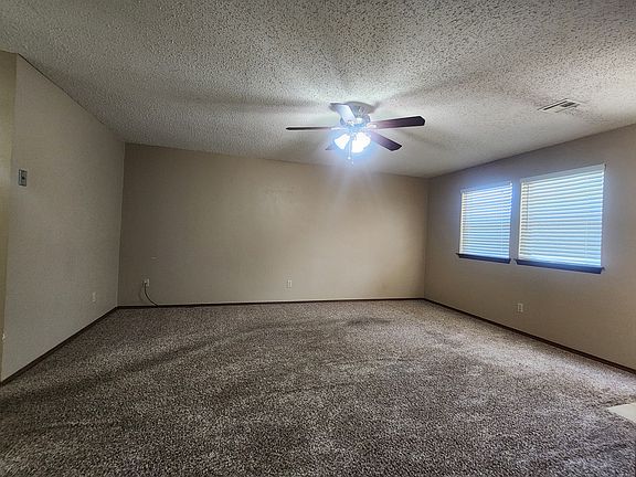5th image of 7938 NW Crossland Cir