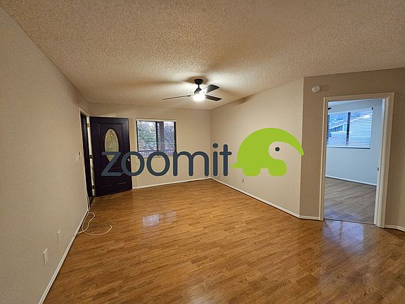 3rd image of 1336 W Mountain View Rd #204