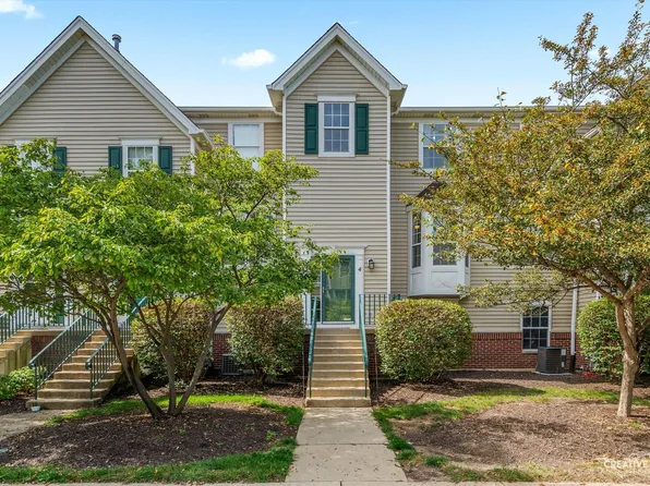 1116 Village Center Pkwy Unit 4, Aurora, IL 60506
