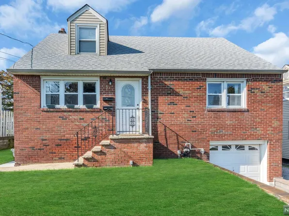 7 Veterans Pl, North Arlington, NJ 07031