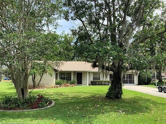 2nd image of 3033 Jacaranda Ave