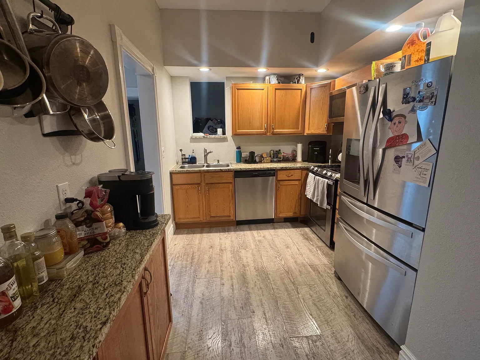 3 bed, 1.5 bath, 1200 sqft, $1,100 — Photo 3