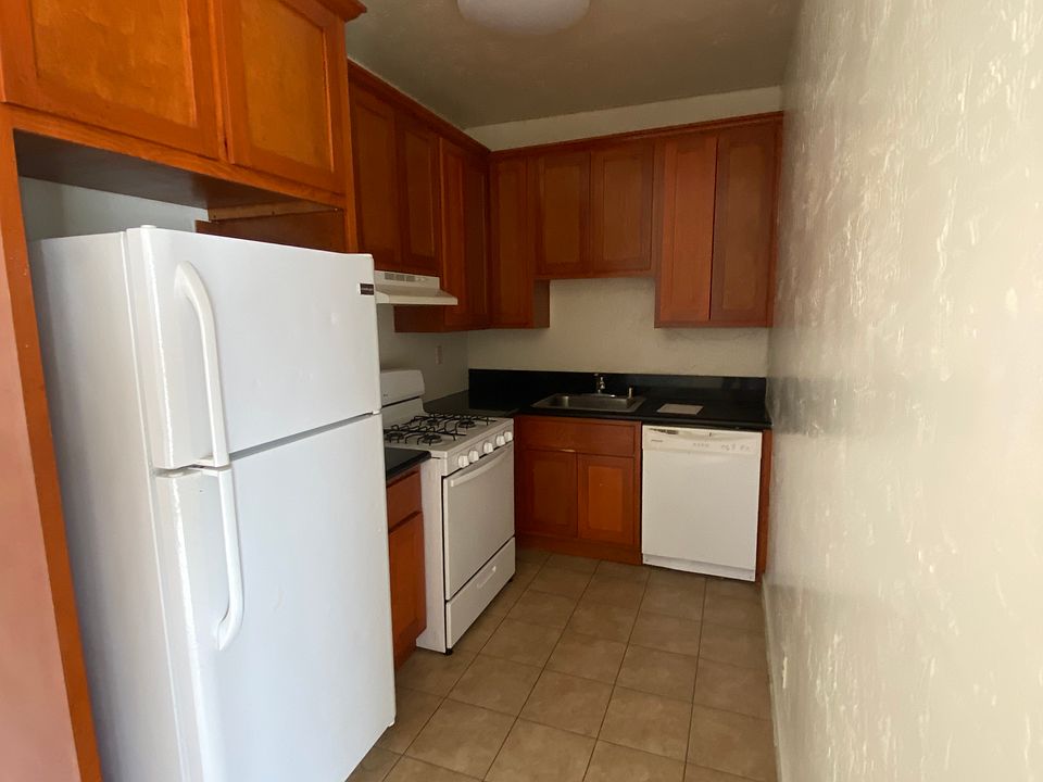2nd image of 5752 Virginia Ave APT 206