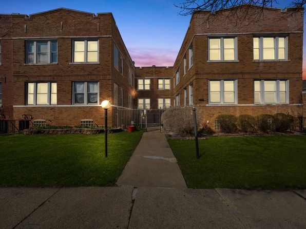 9726 S Prairie Ave APT 2