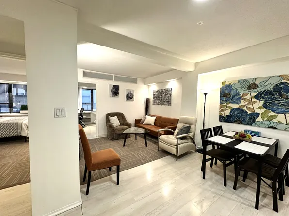 210 E 47th St, New York, NY