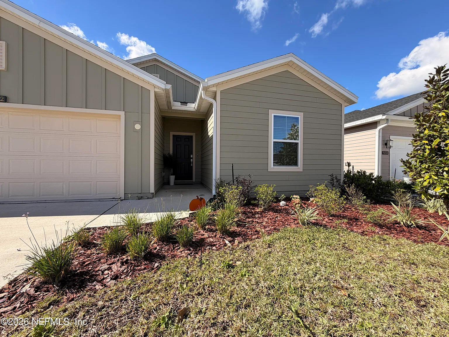 4 bed, 3.0 bath, 1947 sqft, $2,395 — Photo 4