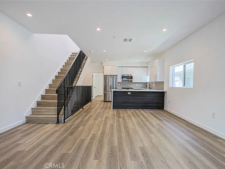 5235 Satsuma Ave — Photo 21