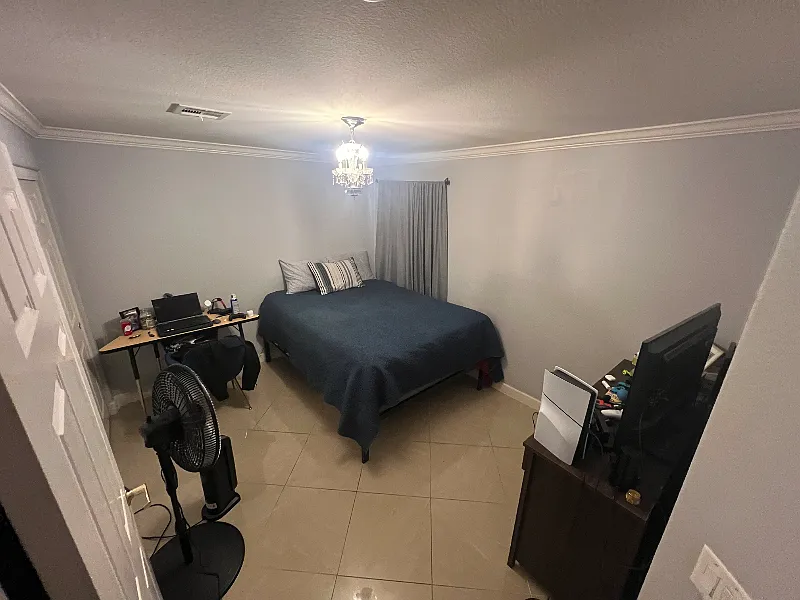 3 bed, 1190 sqft, $1,875 — Photo 3
