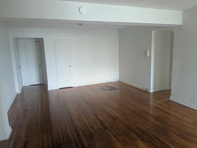 122 Pelham Rd #6 — Photo 1