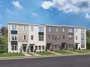 1057 Bullpen Blfs, Lawrenceville, GA 30043