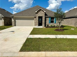2229 Savannah View Dr, Lake Charles, LA 70607