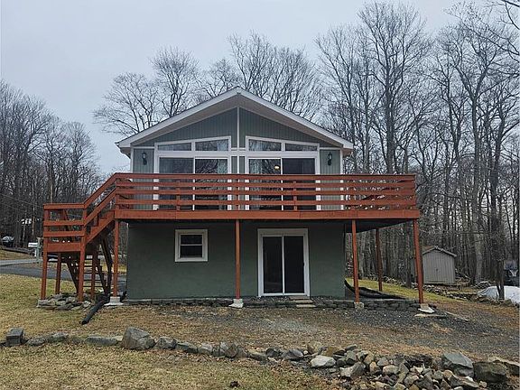 3rd image of 2224 Overlook Dr