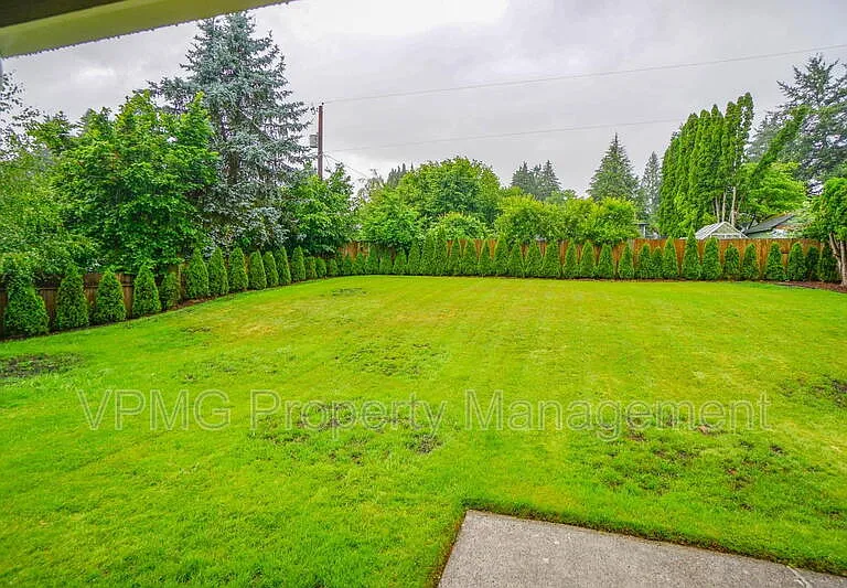 5404 NE 45th St — Photo 35