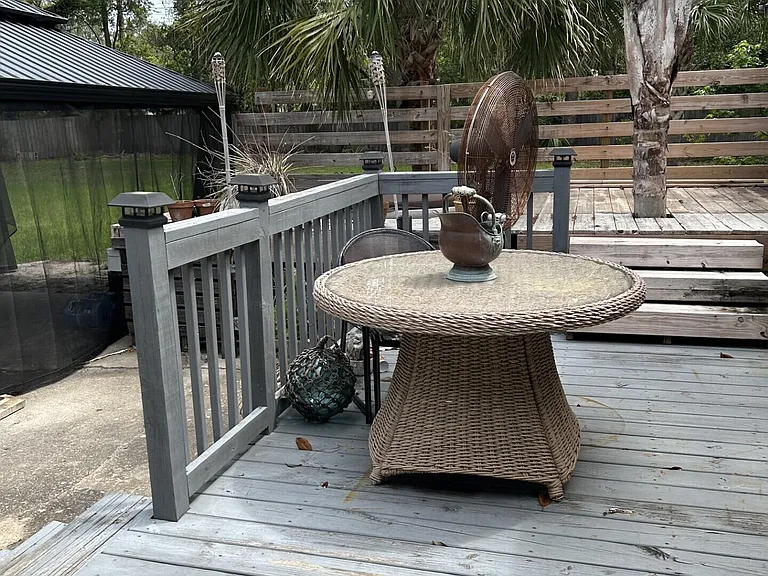 2449 Jose Cir N — Photo 21