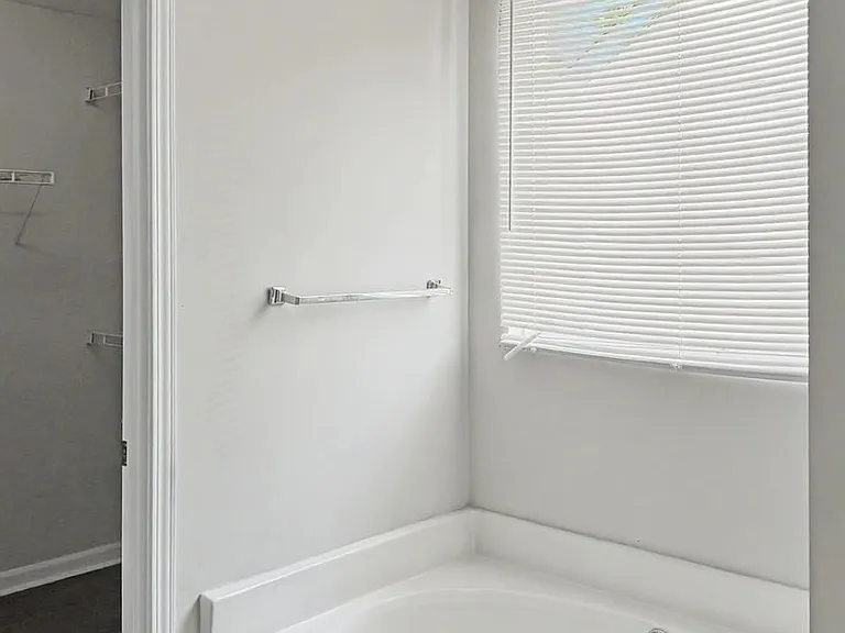 2717 Forest Grove Ct — Photo 26