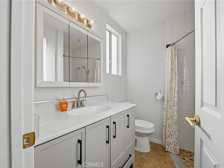 6255 Mitchell Ave — Photo 18