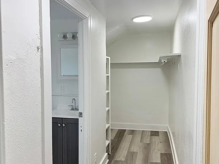 1701 E Ganson St — Photo 19