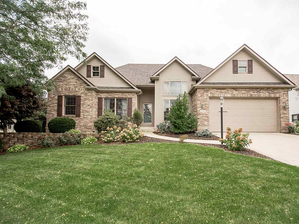 1st image of 1782 E Brookside Trl