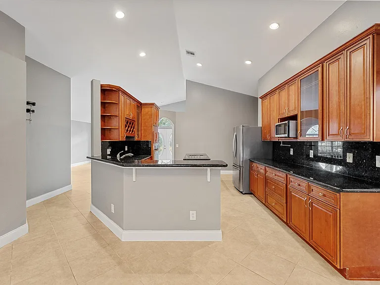1851 Oak Berry Cir — Photo 11