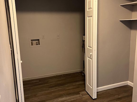 4th image of 130 N McReynolds Ct #1C