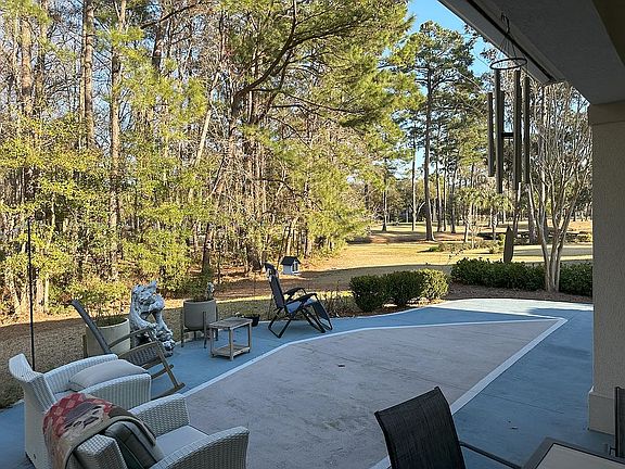 3rd image of 286 Berwick Dr