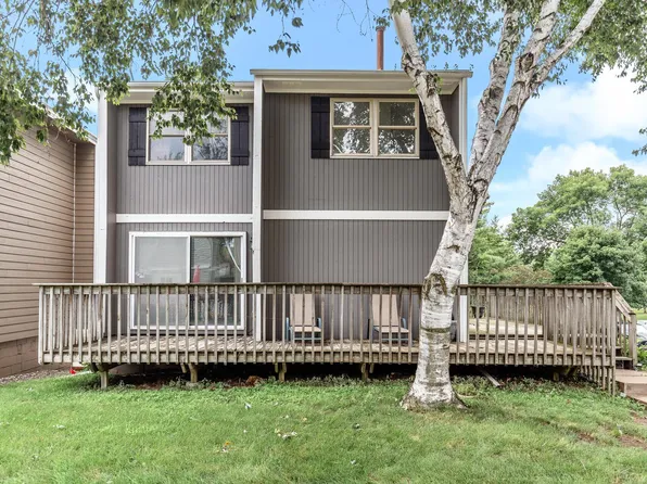 3429 Pilgrim Ln N, Plymouth, MN 55441