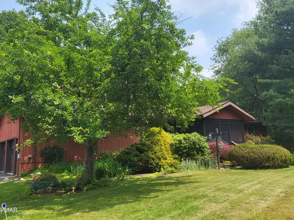 130 Old Dairy Ln, Pocono Pines, PA 18350