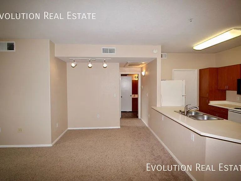 5302 E Van Buren St #2047 — Photo 4