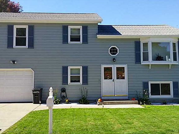 2nd image of 8 Meadow Ave