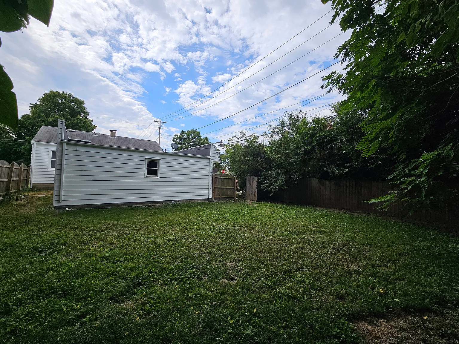 2 bed, 1.0 bath, 777 sqft, $1,150 — Photo 4