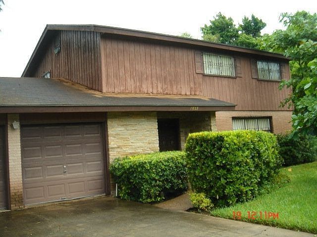 1st image of 1025 Cypress Dr