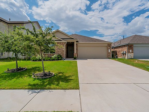 3rd image of 11804 Reindeer Dr