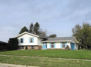 7338 Spring Brook Rd, Rockford, IL 61114