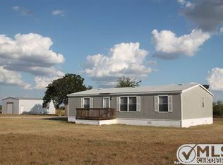 15692 E Gable Rd, Saint Hedwig, TX 78152