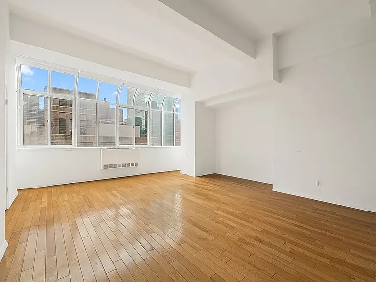310 E 46th St #18S — Photo 3