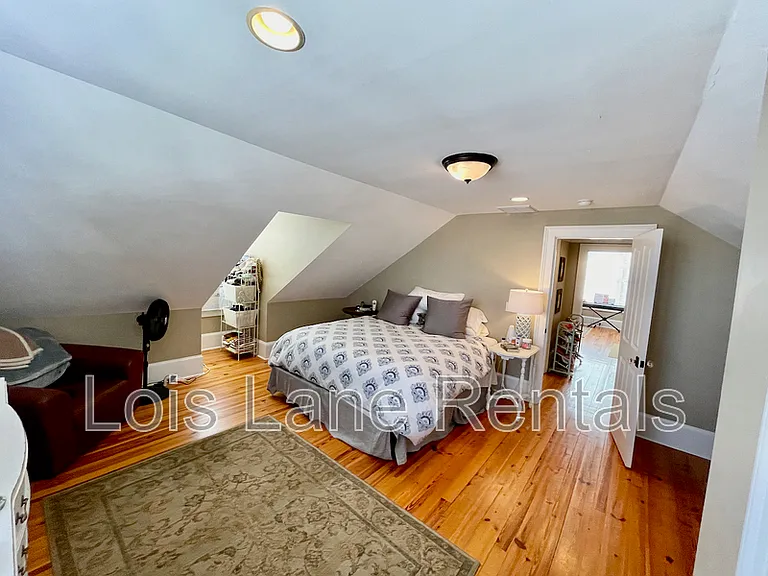192 Wentworth St #B — Photo 11