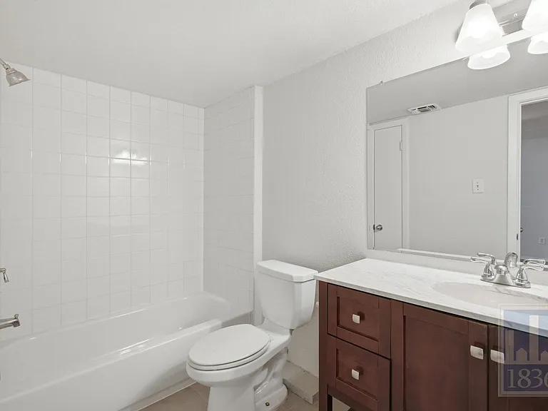 1514 Parker Ln #102 — Photo 16