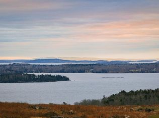 6 Seascape Ln, Lincolnville, ME 04849