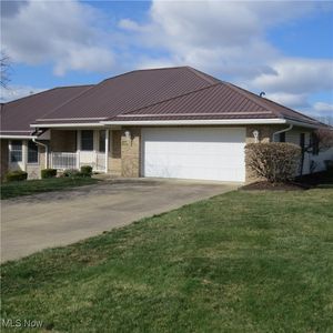1169 Lake Dr NW, Carrollton, OH, 44615