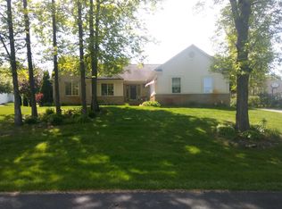 16210 Pine Lake Forest Ct, Linden, MI