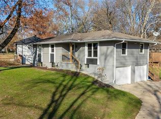 507 S Jefferson St, Raymore, MO 64083