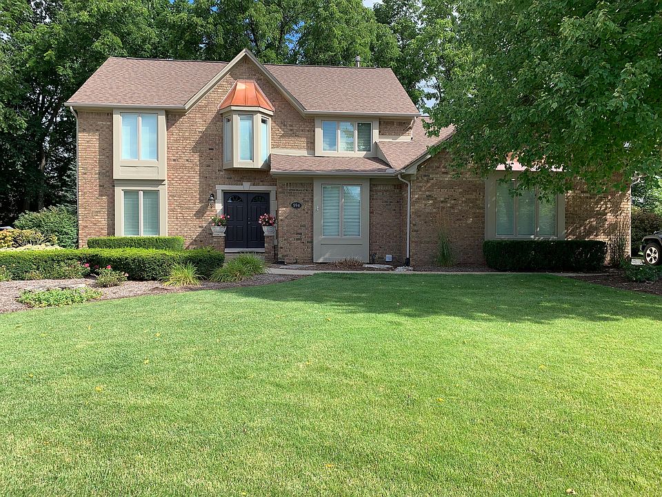1st image of 594 Shellbourne Dr