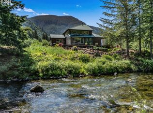 24940 E Tillicum St, Welches, OR 97067