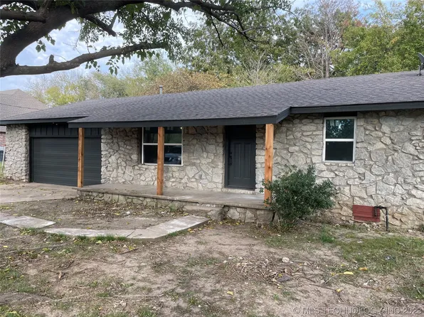 260 N Maple St, Oologah, OK 74053